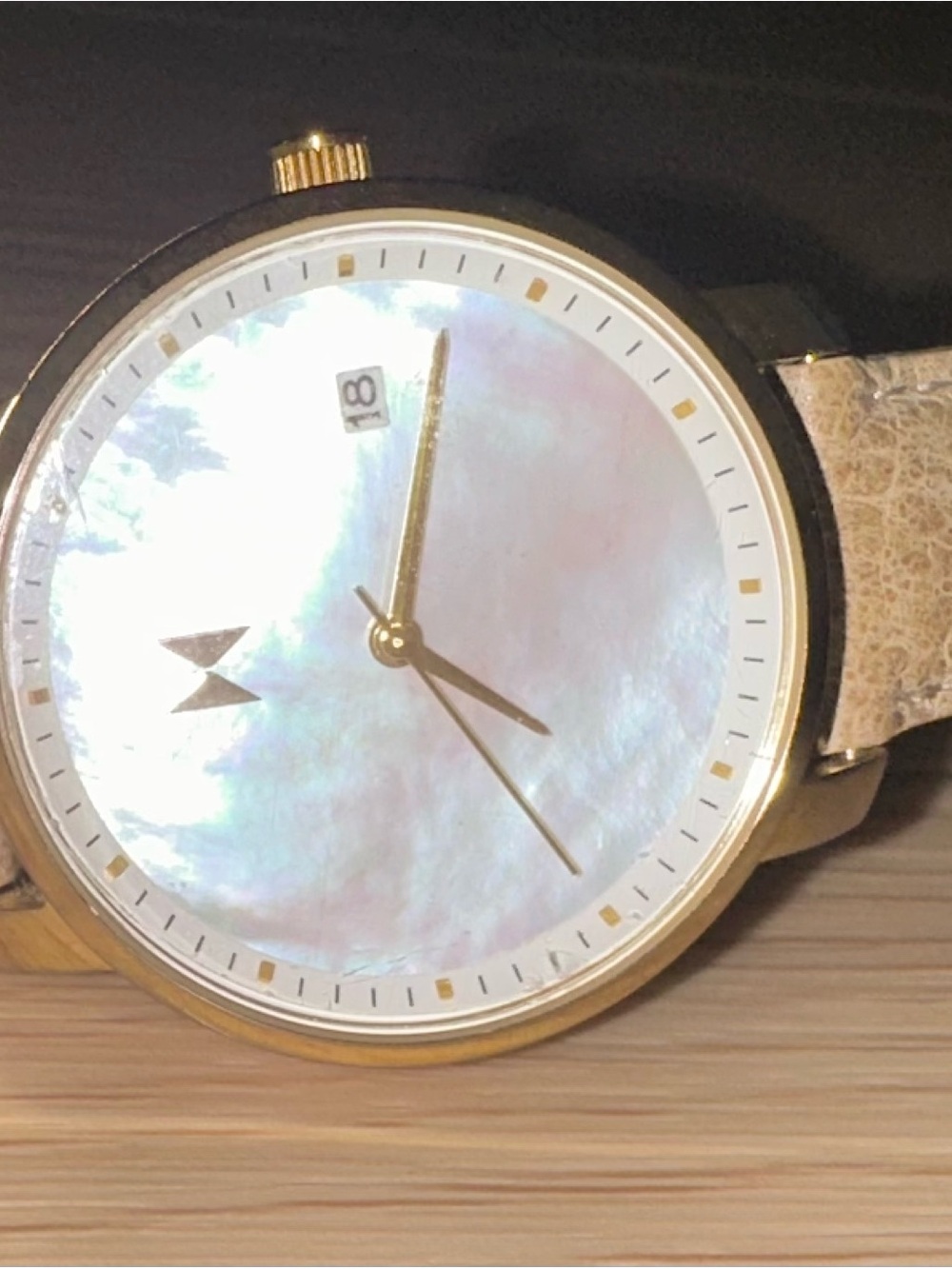 MVMT Women's Iridescent Mother-of-Pearl Dial Watch with Case